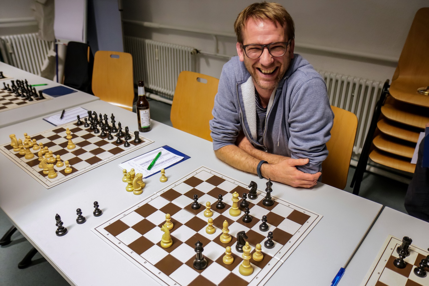 Simultanschach mit GM Dennis Wagner
